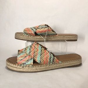 Universal thread sandals